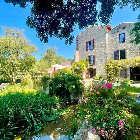 Chanverrie Le Moulin Du Guy, Proche Du Puy Dufou B&B 외부 사진
