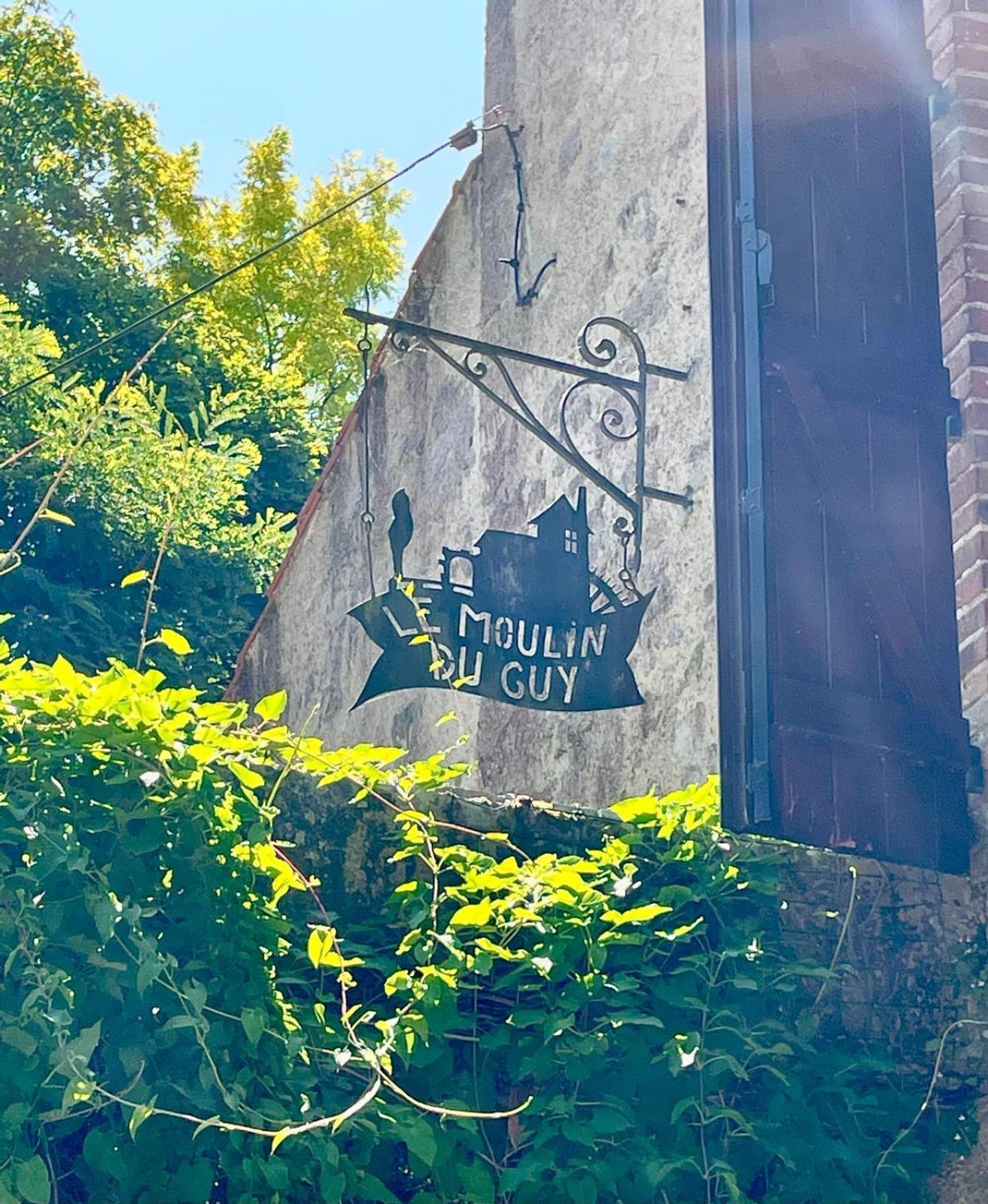 Chanverrie Le Moulin Du Guy, Proche Du Puy Dufou B&B 외부 사진