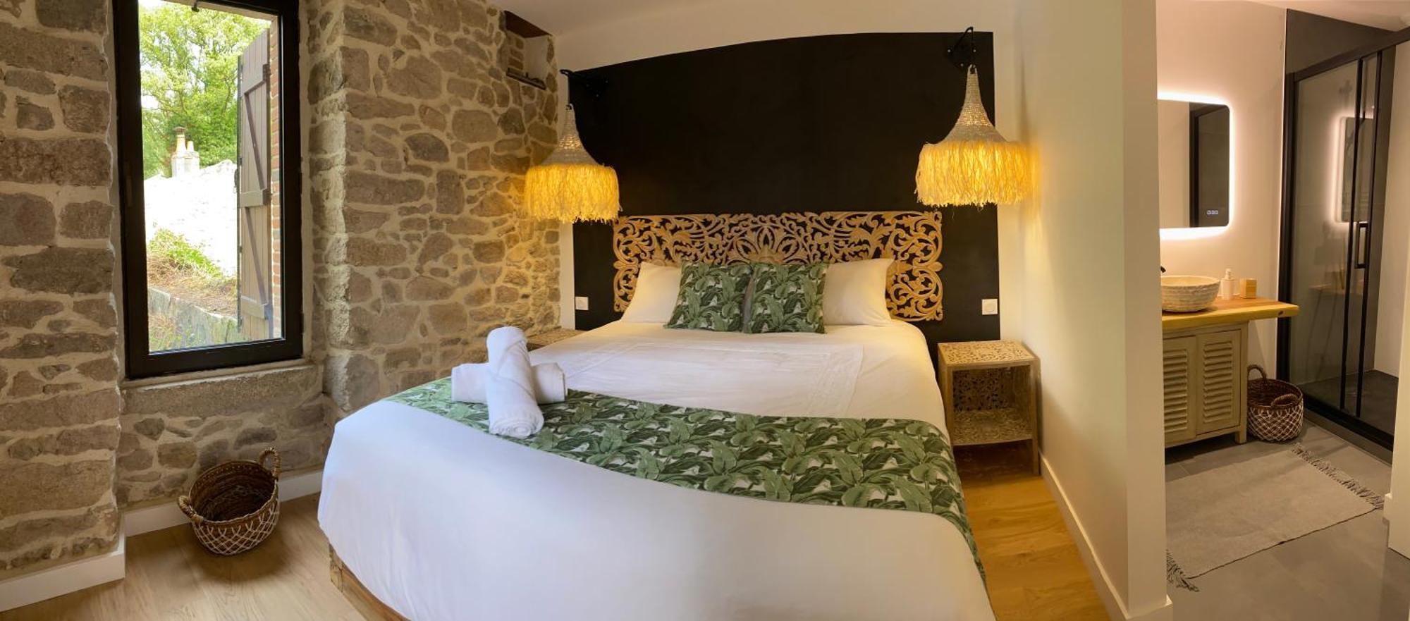 Chanverrie Le Moulin Du Guy, Proche Du Puy Dufou B&B 외부 사진